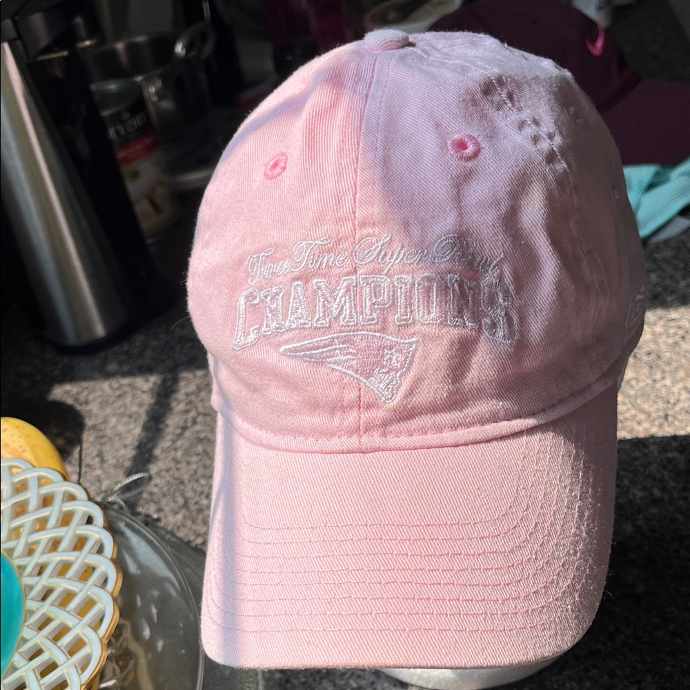 Reebok Women's Patriots Pink Cap with NFL Logo